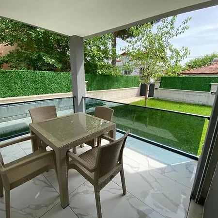 Merkezde 2+1 Esyali Bahceli Muestakil Ev, 4* Ortaca